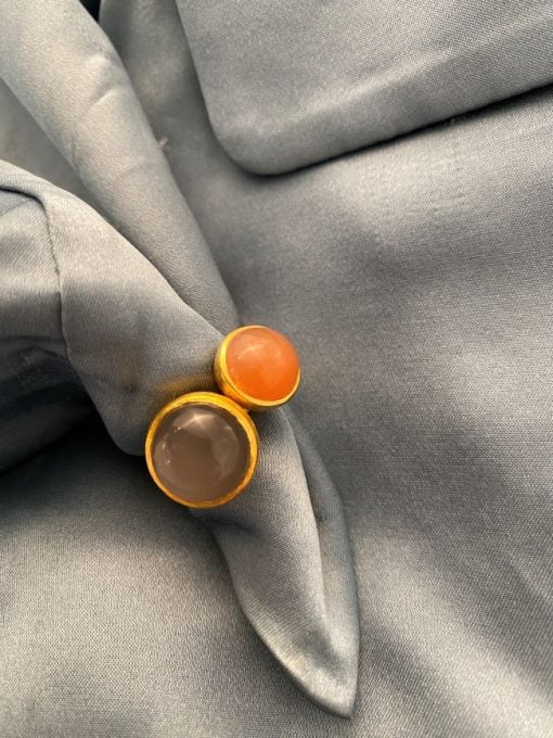 Susanne Friis Bjørner ring i forgylt sølv med ferskenfarget månesten - Bilde 7