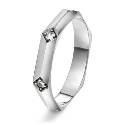 "Fasett" ring i hvitt gull med 0,06 TW.SI , spredte diamanter