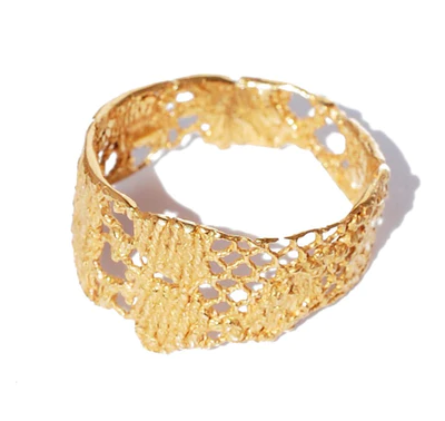 Ulrikke Vogt "Lazy Lace" ring i forgylt sølv