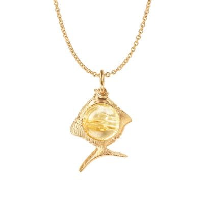 OLE LYNGGAARD COPENHAGEN Young fish pendant i gult gull med rutilkvarts